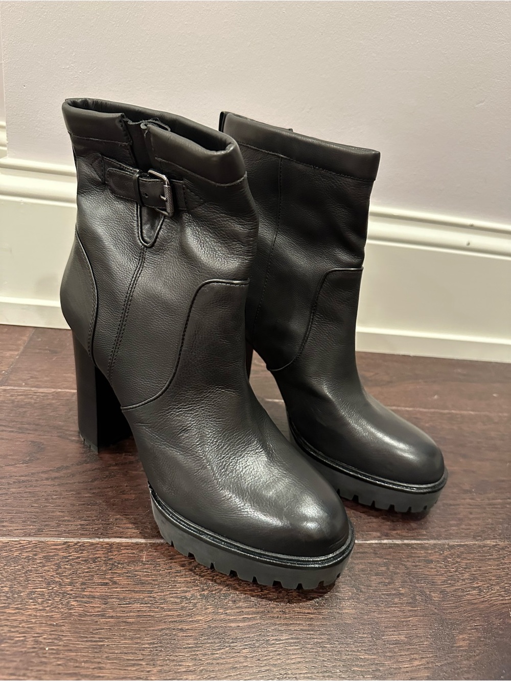 Veronica Beard Black Leather Hannigan Ankle Boots - Women Size 11M
